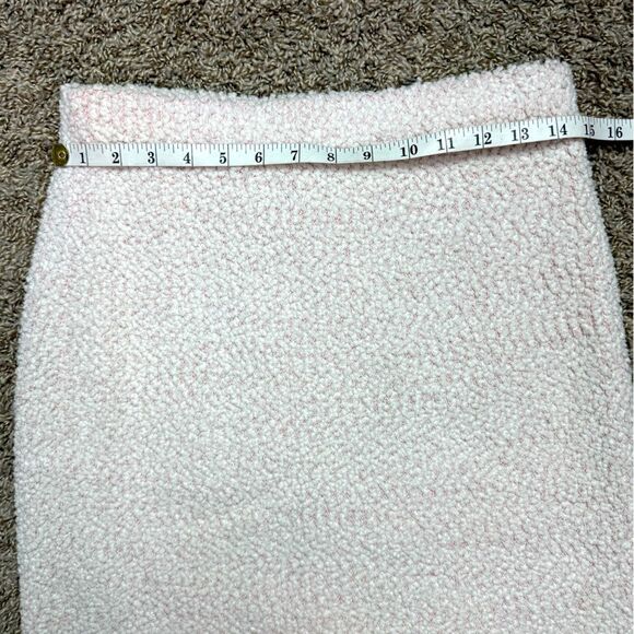 St. John’s Creamy White & Pink Barclay Overlay Tweed Skirt - Picture 3 of 7